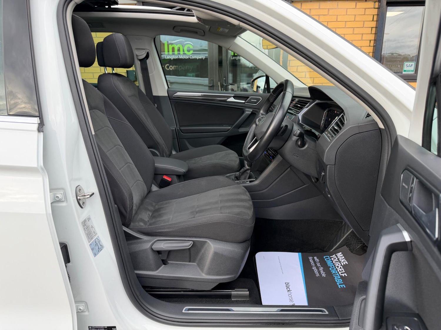 Used Volkswagen Tiguan 2021 for sale - 77625123: Photo 32