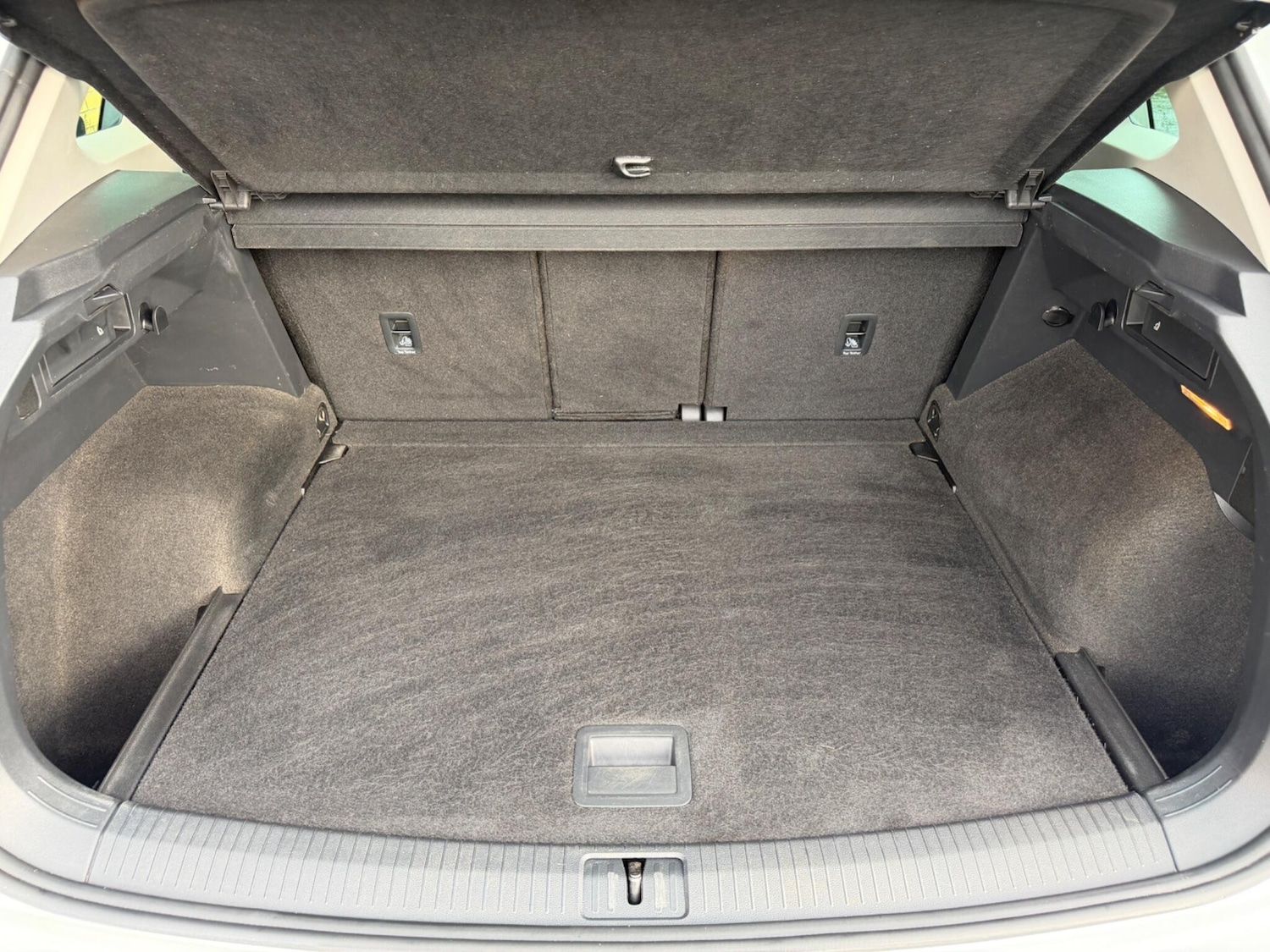 Used Volkswagen Tiguan 2021 for sale - 77625123: Photo 37