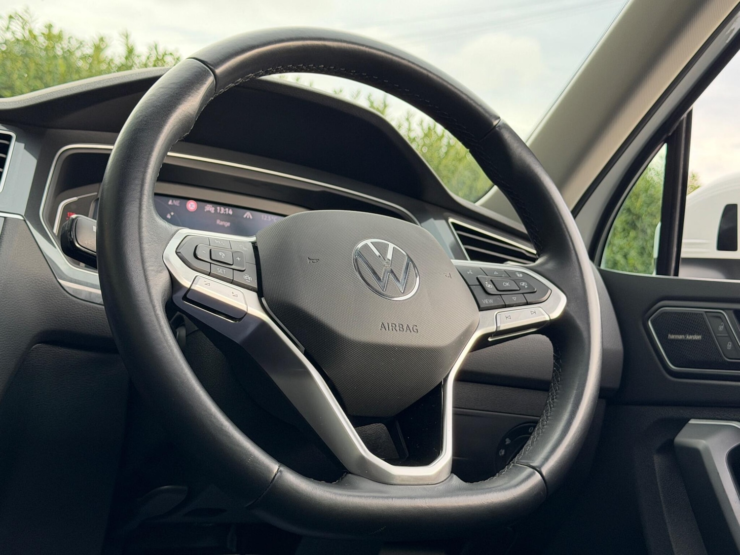 Used Volkswagen Tiguan 2021 for sale - 77625123: Photo 42