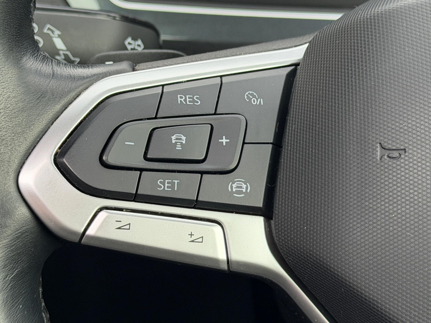 Used Volkswagen Tiguan 2021 for sale - 77625123: Photo 43