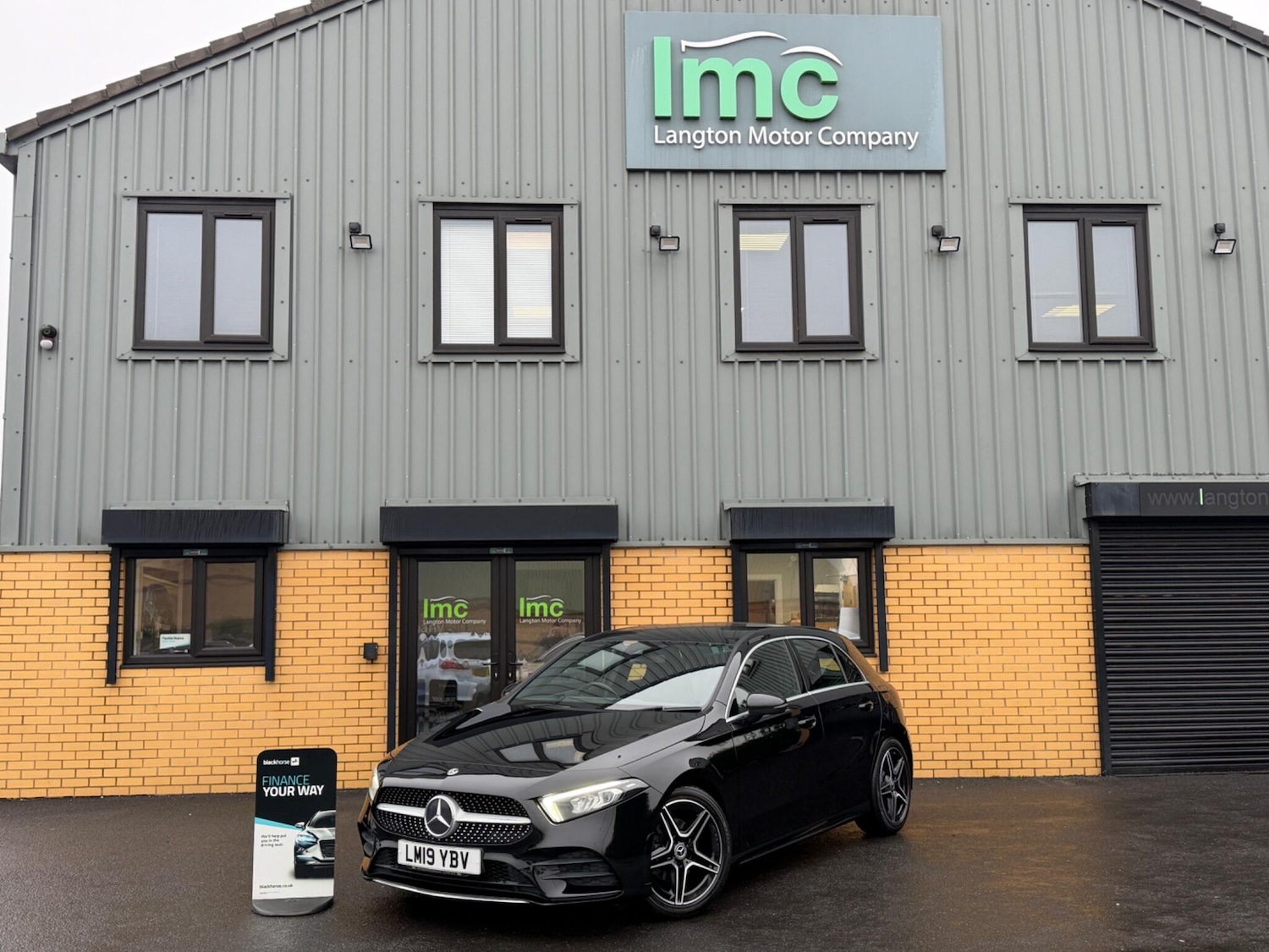 Used Mercedes-Benz A-Class 2019 for sale - 77524936: Photo 2