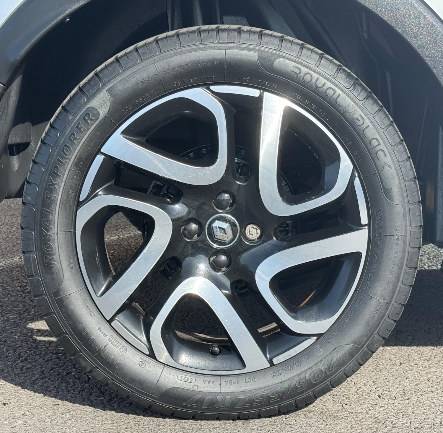 Used Renault Captur 2017 for sale - 76887202: Photo 13