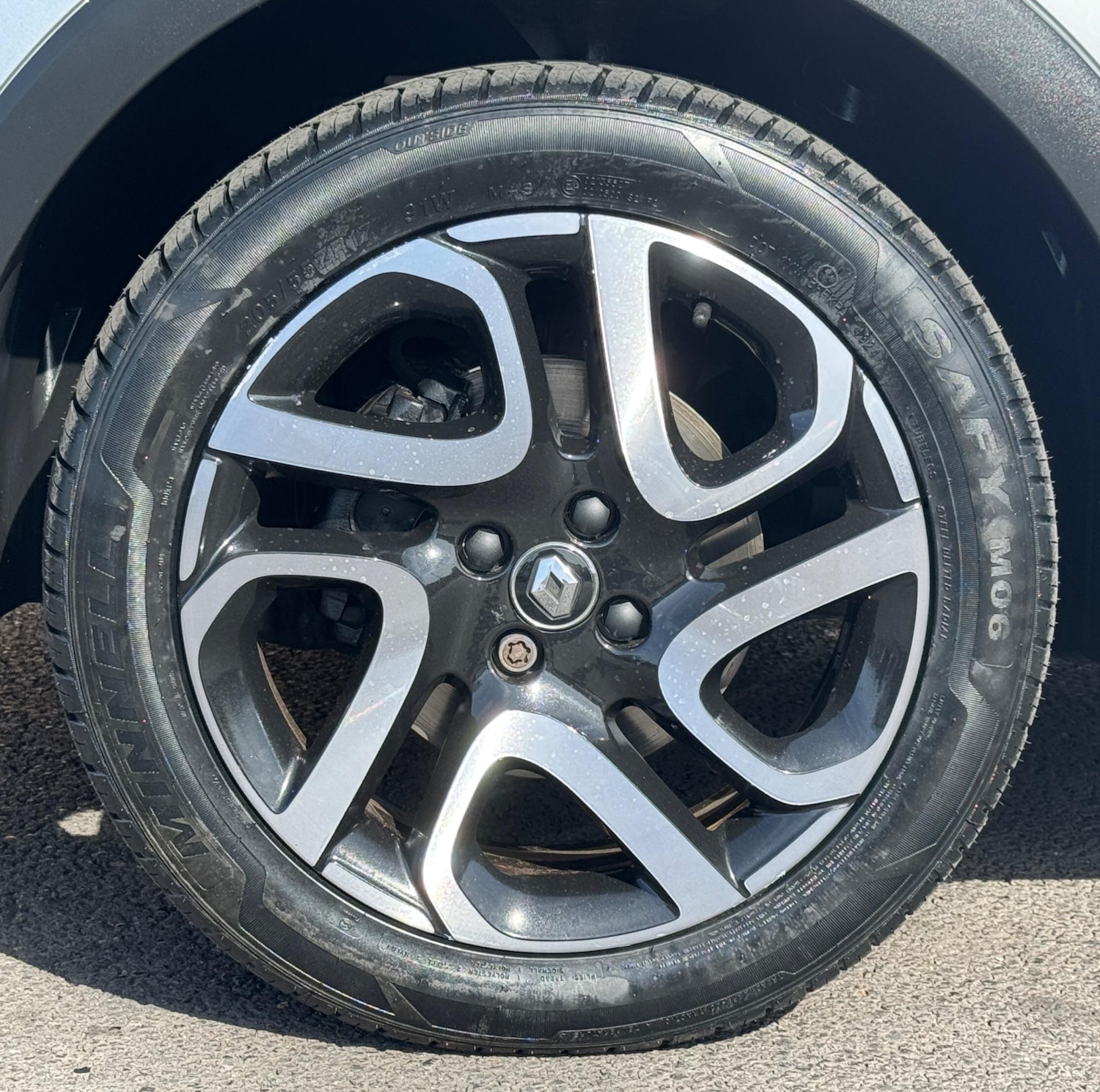 Used Renault Captur 2017 for sale - 76887202: Photo 21