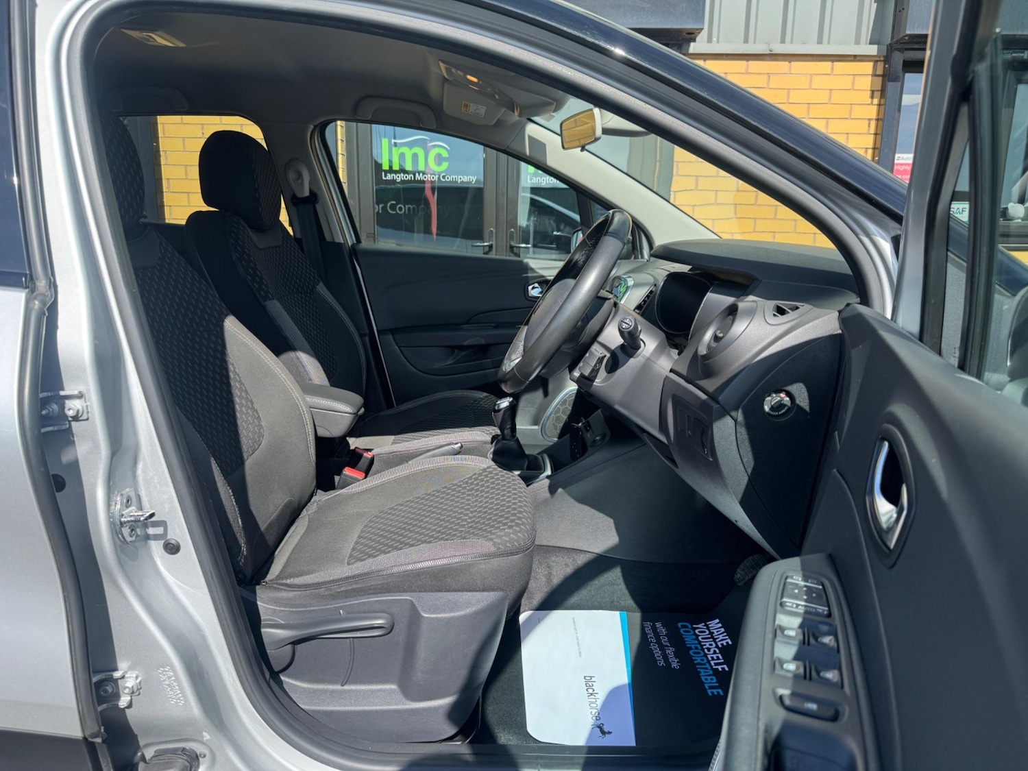 Used Renault Captur 2017 for sale - 76887202: Photo 31