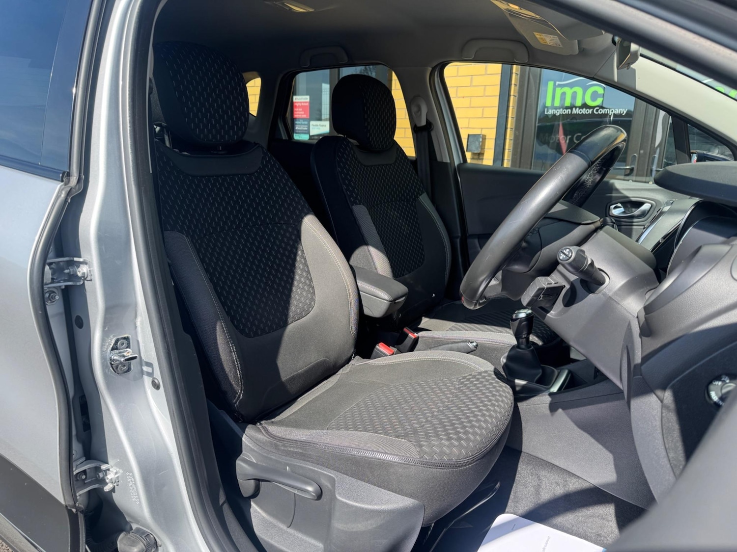 Used Renault Captur 2017 for sale - 76887202: Photo 33