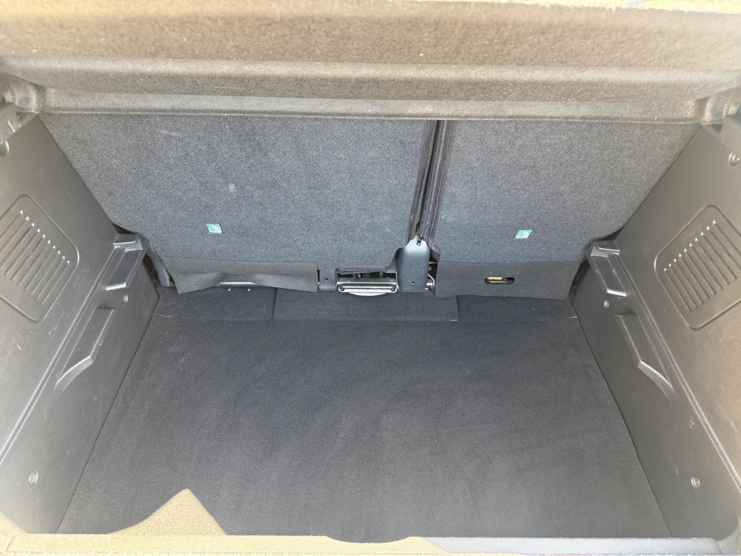 Used Renault Captur 2017 for sale - 76887202: Photo 35