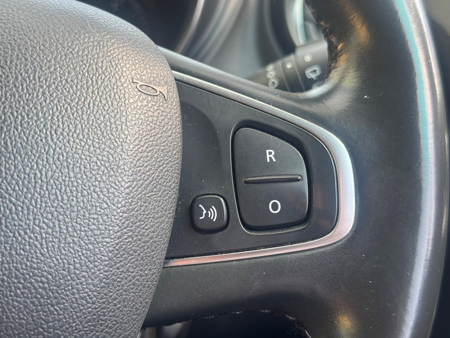 Used Renault Captur 2017 for sale - 76887202: Photo 41