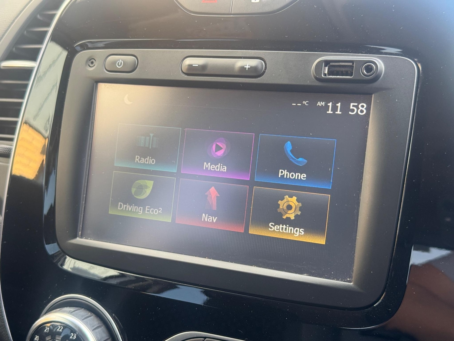 Used Renault Captur 2017 for sale - 76887202: Photo 44