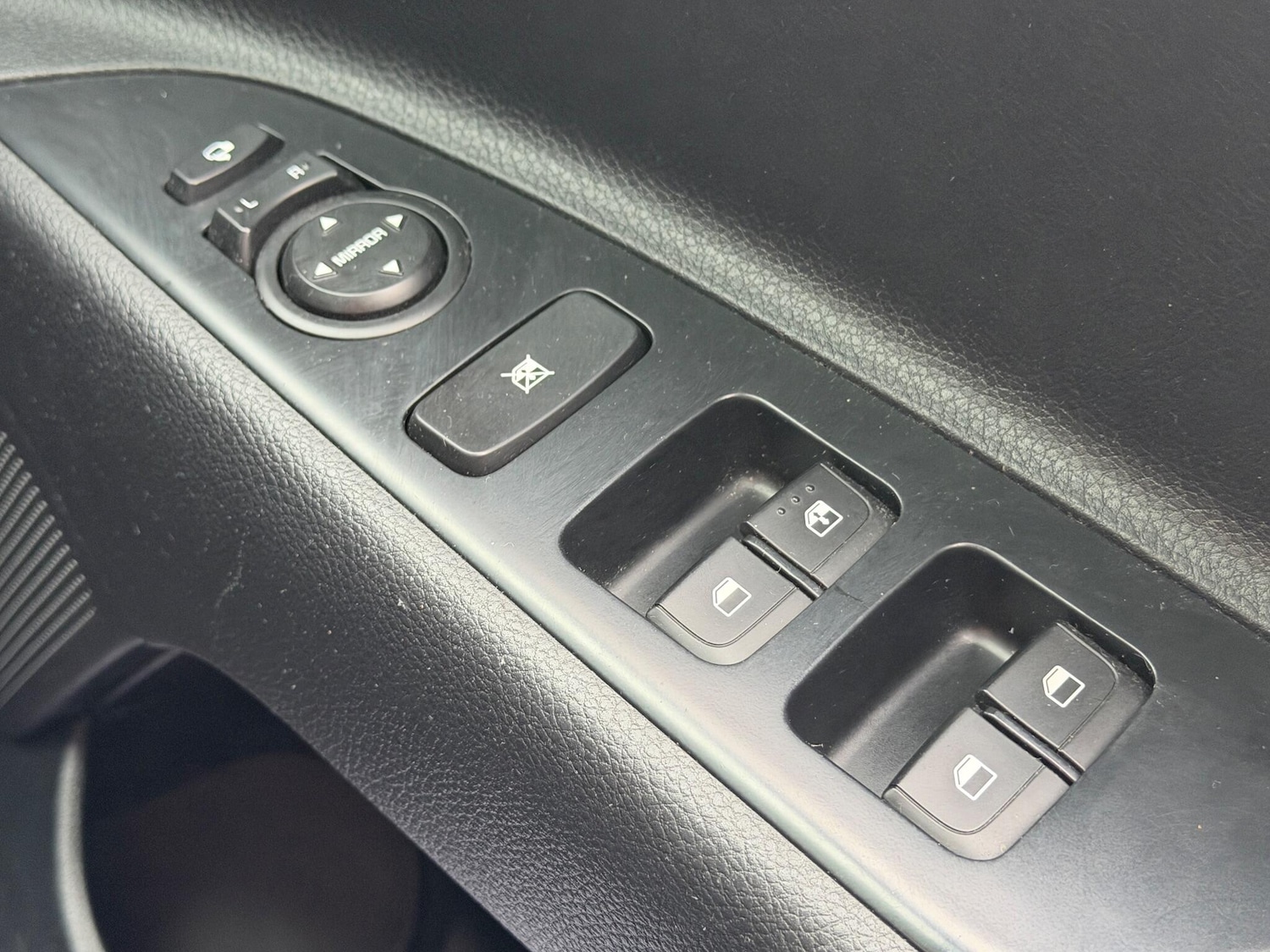 Used Kia Stonic 2018 for sale - 77156724: Photo 56