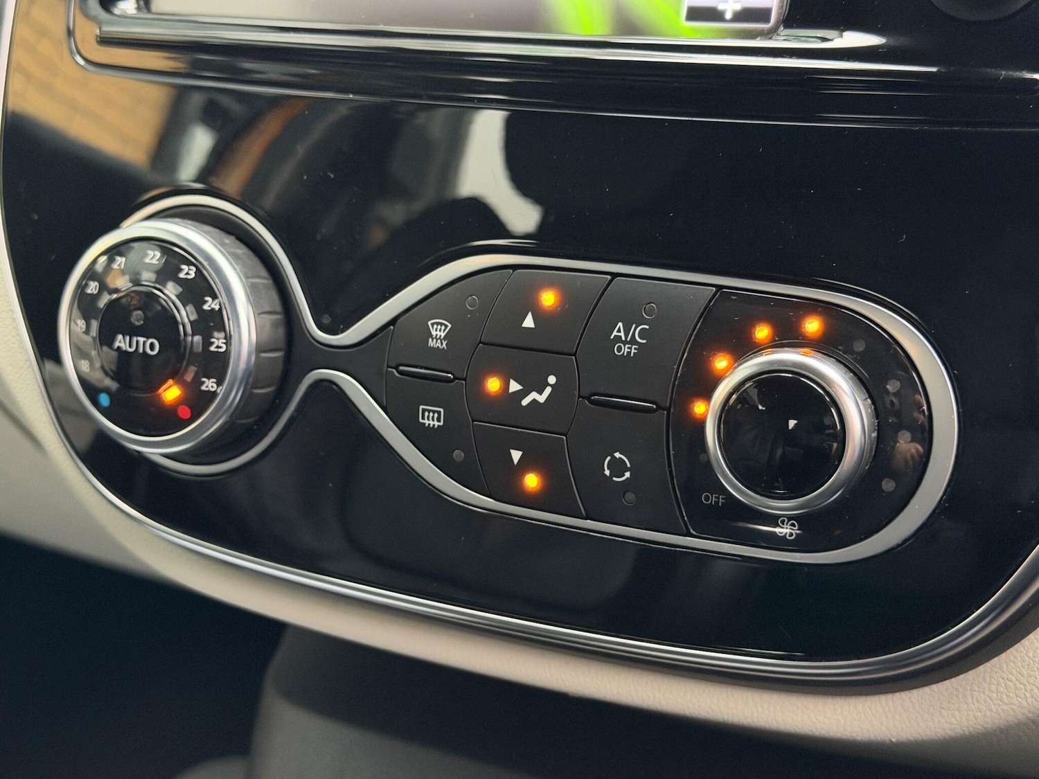 Used Renault Captur 2019 for sale - 77425028: Photo 54