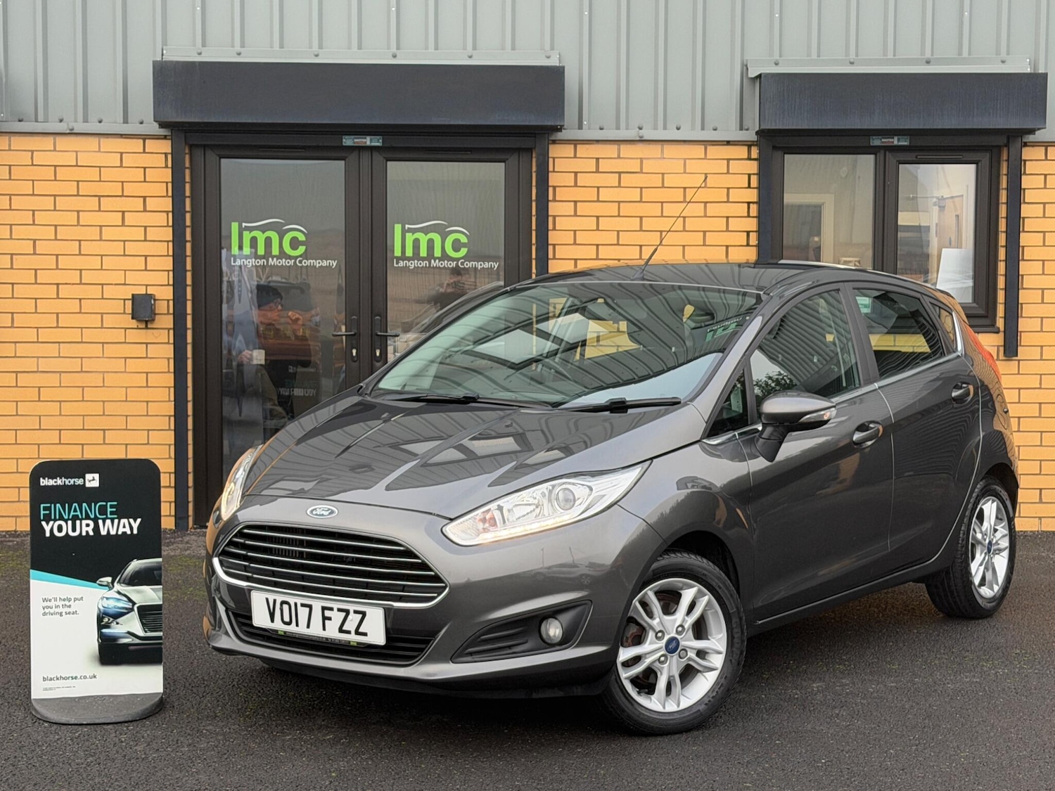 Used Ford Fiesta 2017 for sale - 77376257: Photo 1