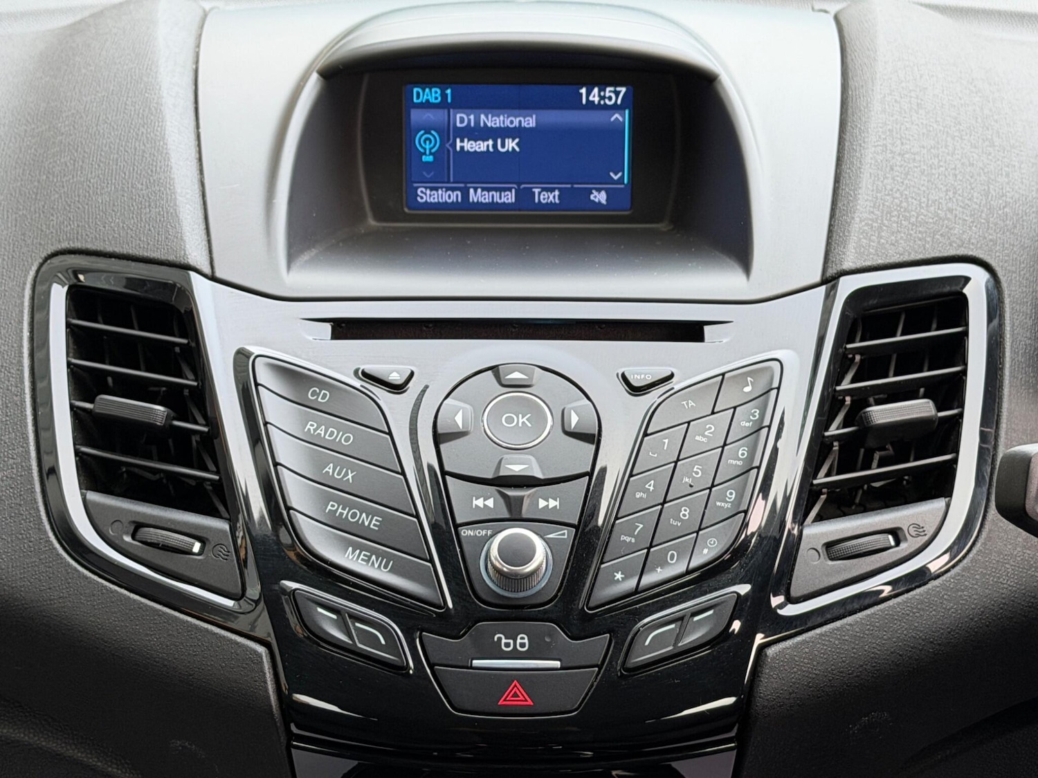 Used Ford Fiesta 2017 for sale - 77376257: Photo 36