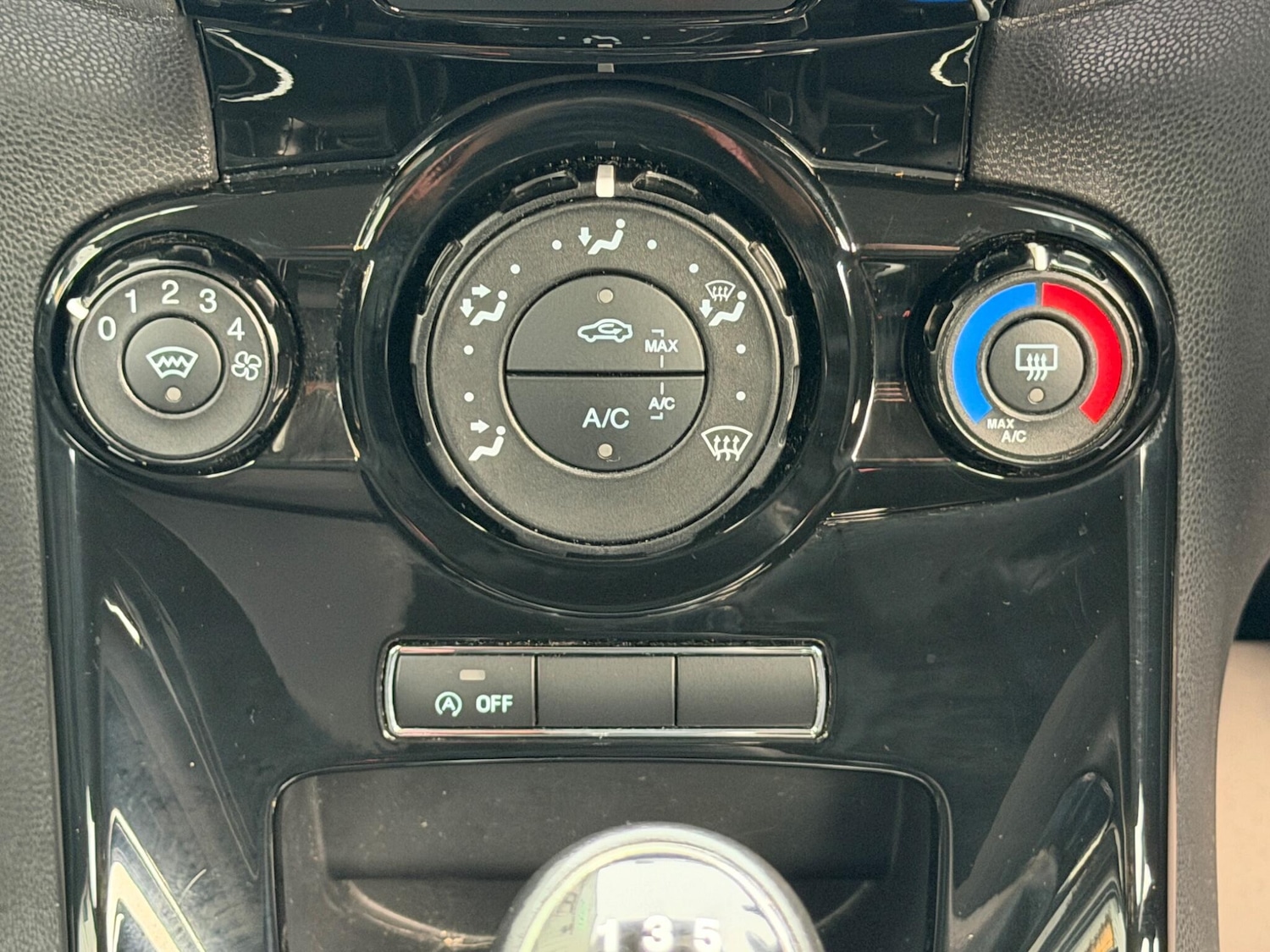 Used Ford Fiesta 2017 for sale - 77376257: Photo 37