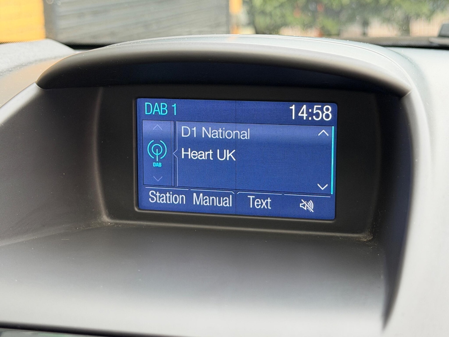 Used Ford Fiesta 2017 for sale - 77376257: Photo 42