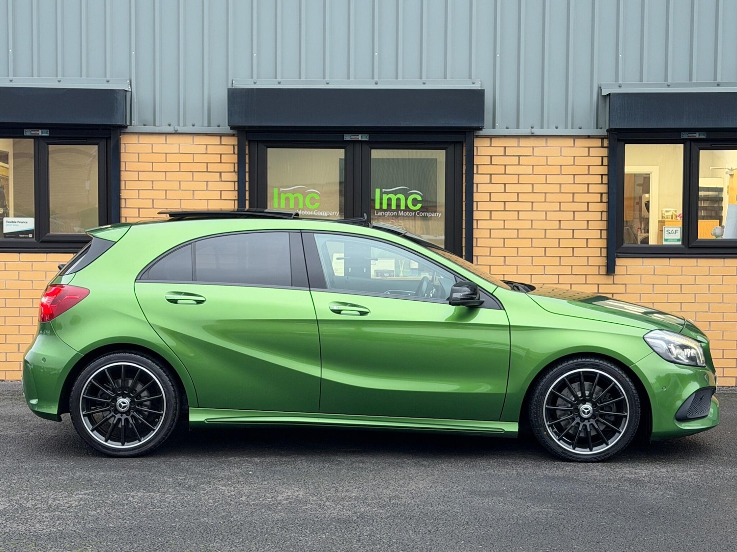 Used Mercedes-Benz A-Class 2015 for sale - 77331139: Photo 11