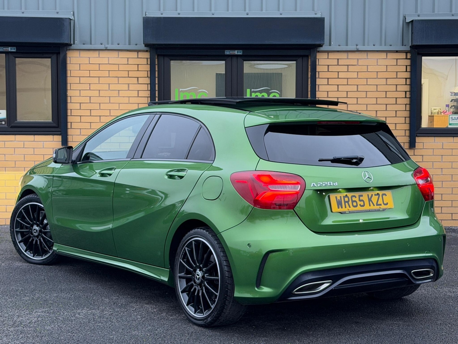 Used Mercedes-Benz A-Class 2015 for sale - 77331139: Photo 18