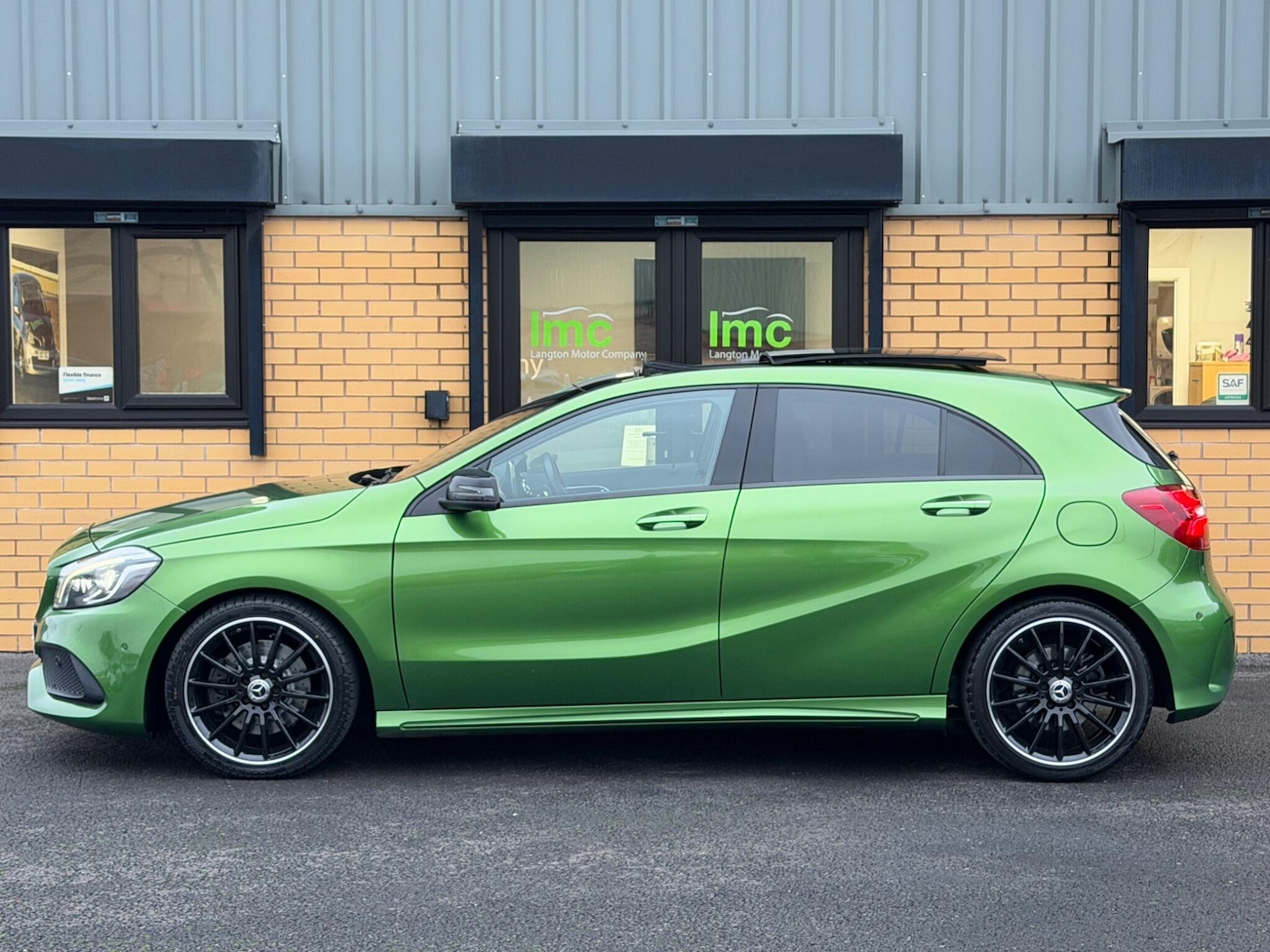 Used Mercedes-Benz A-Class 2015 for sale - 77331139: Photo 20