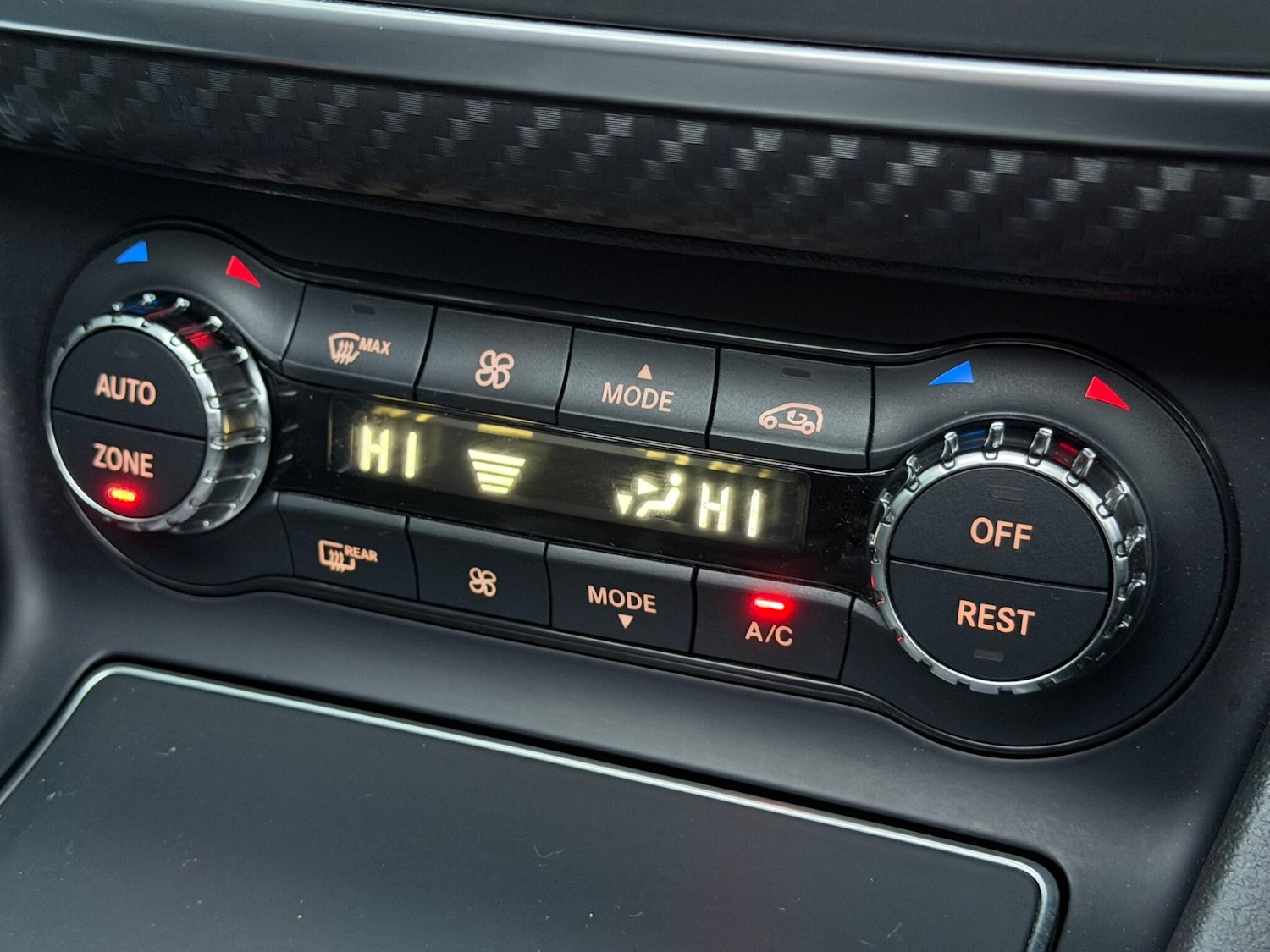 Used Mercedes-Benz A-Class 2015 for sale - 77331139: Photo 56