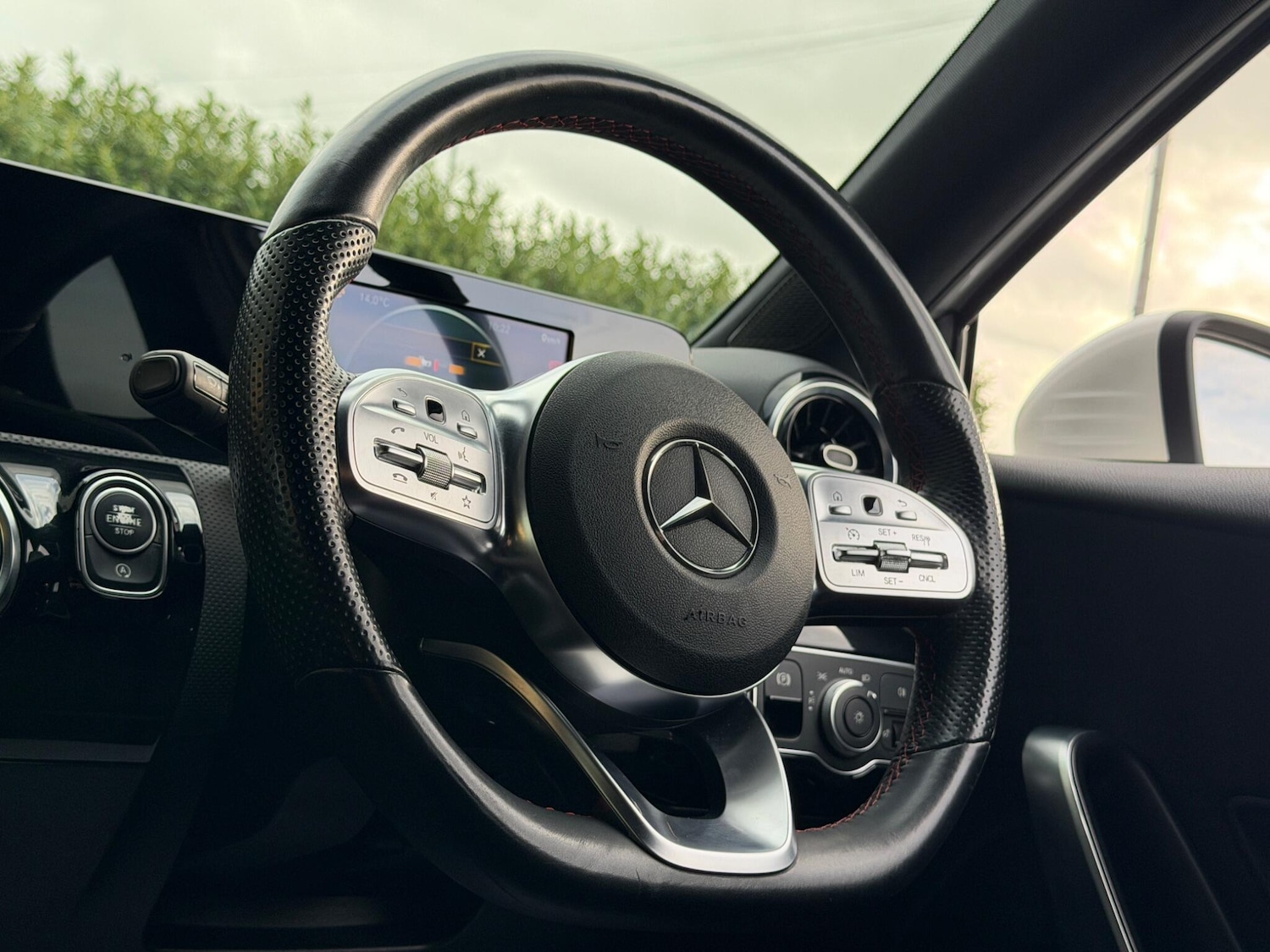 Used Mercedes-Benz A-Class for sale - 77657802: Photo 39