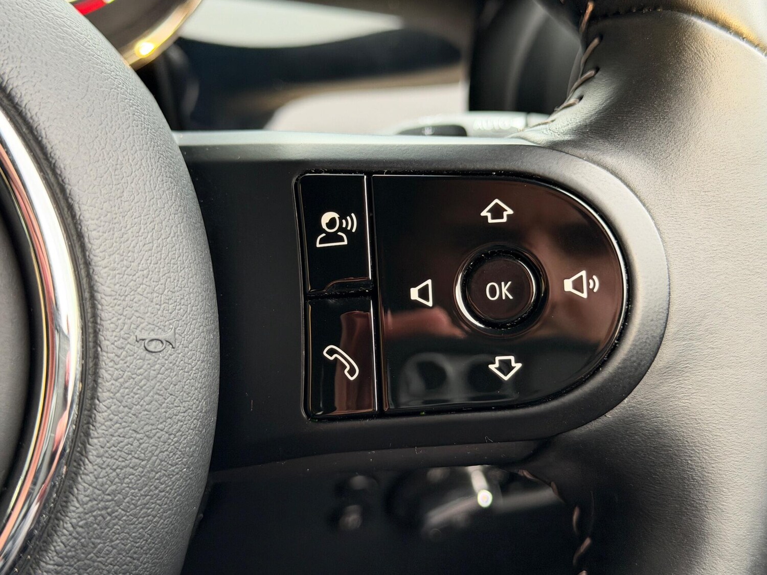 Used MINI Hatch 2021 for sale - 76886874: Photo 43