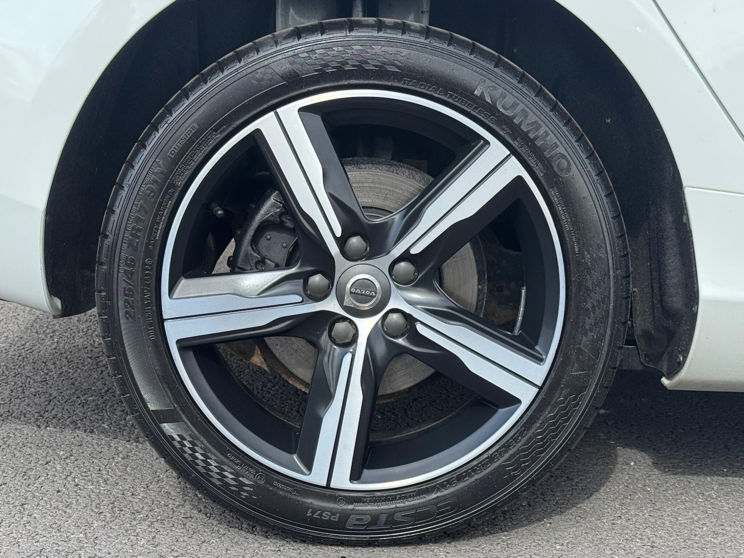 Used Volvo V40 2019 for sale - 76886117: Photo 13