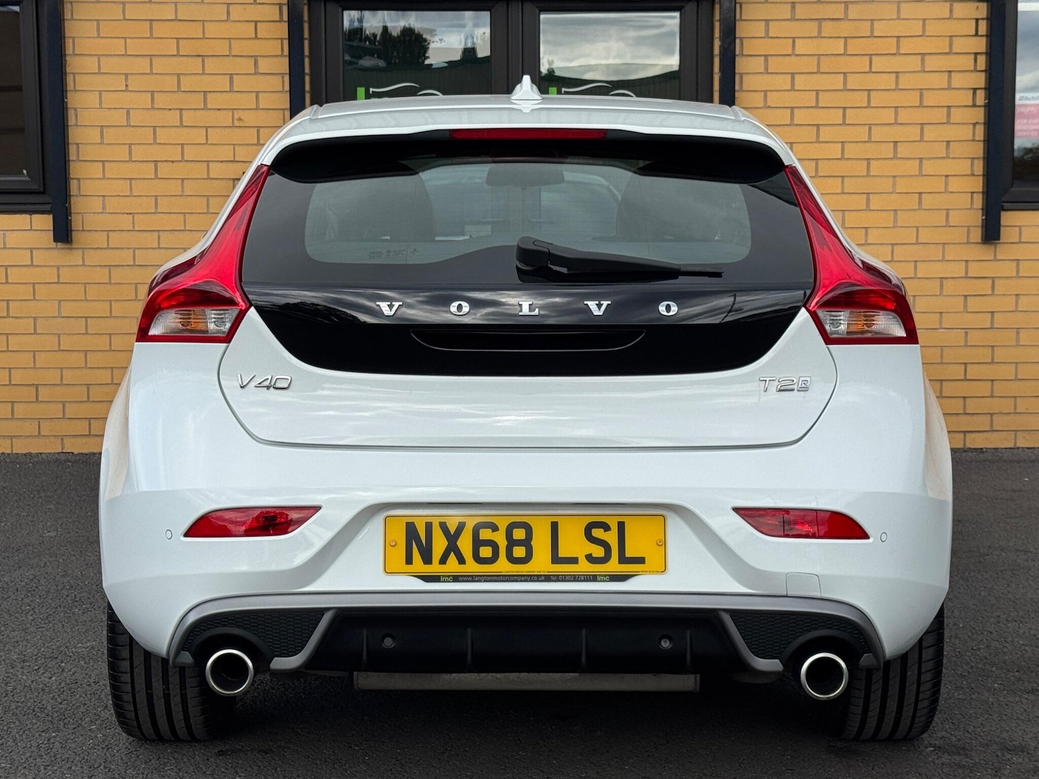 Used Volvo V40 2019 for sale - 76886117: Photo 17