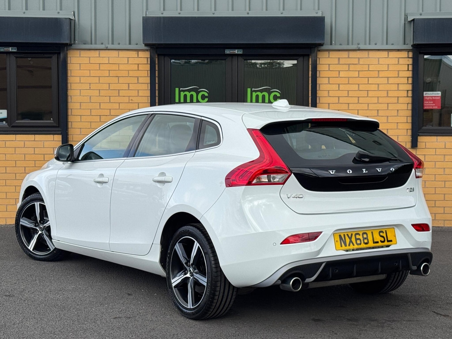 Used Volvo V40 2019 for sale - 76886117: Photo 18