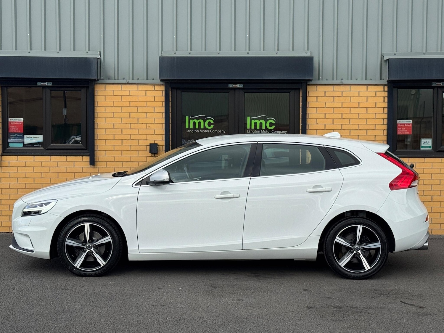 Used Volvo V40 2019 for sale - 76886117: Photo 20