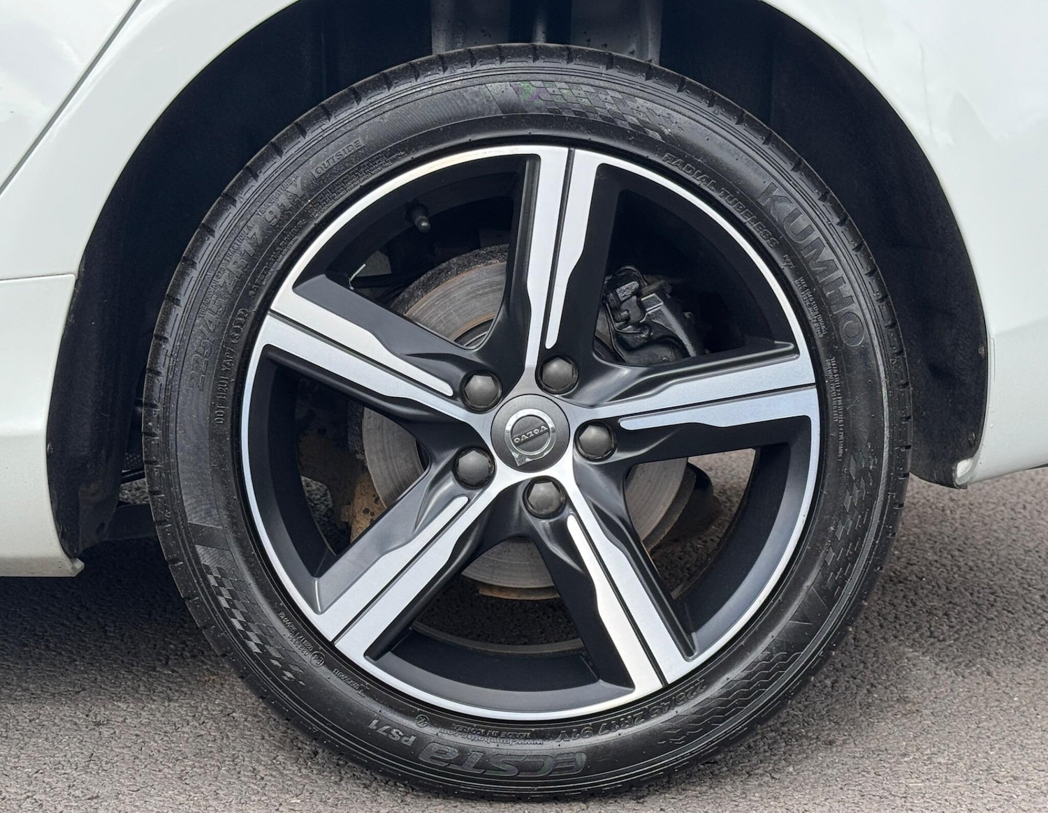 Used Volvo V40 2019 for sale - 76886117: Photo 22