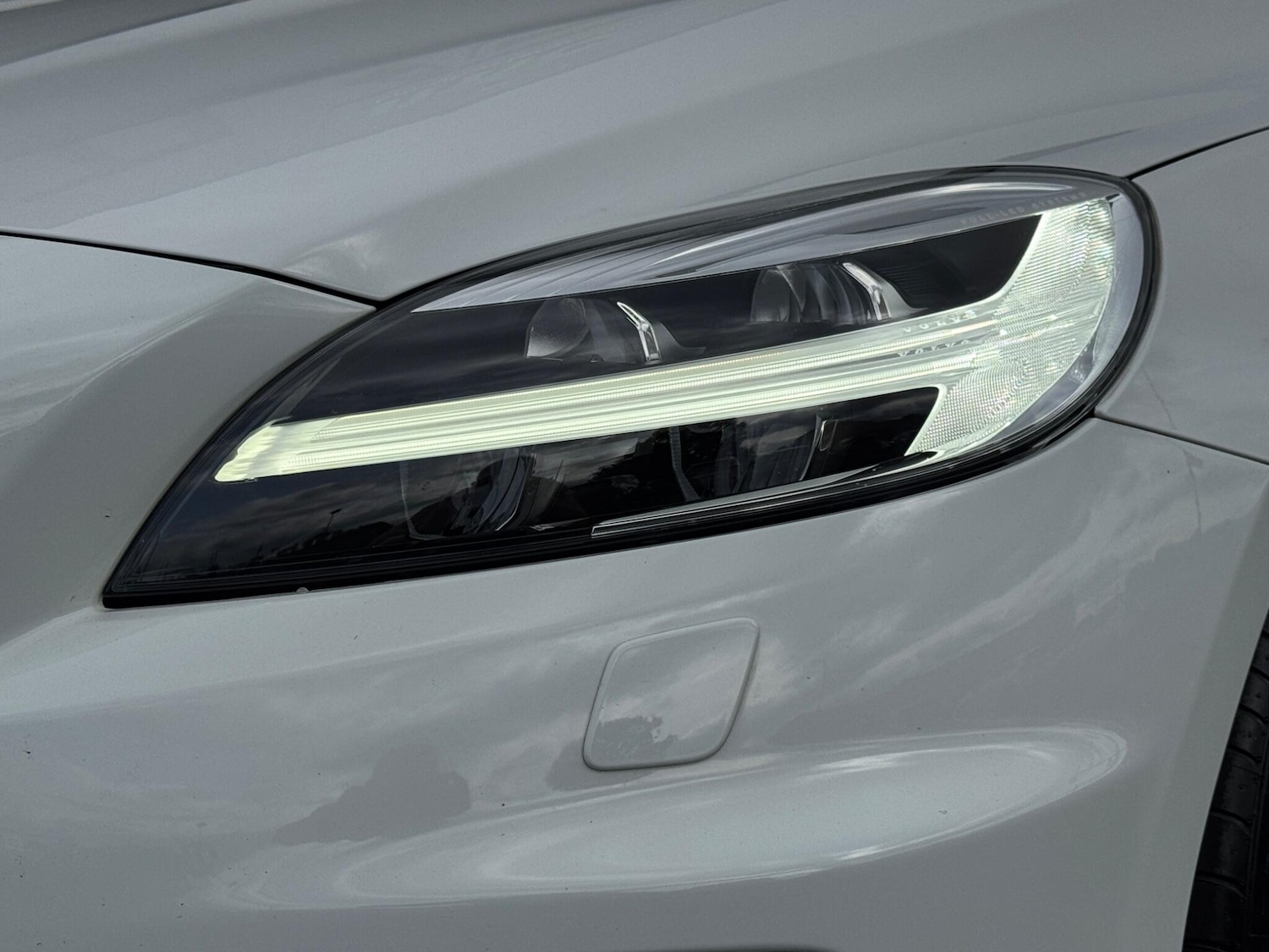 Used Volvo V40 2019 for sale - 76886117: Photo 25