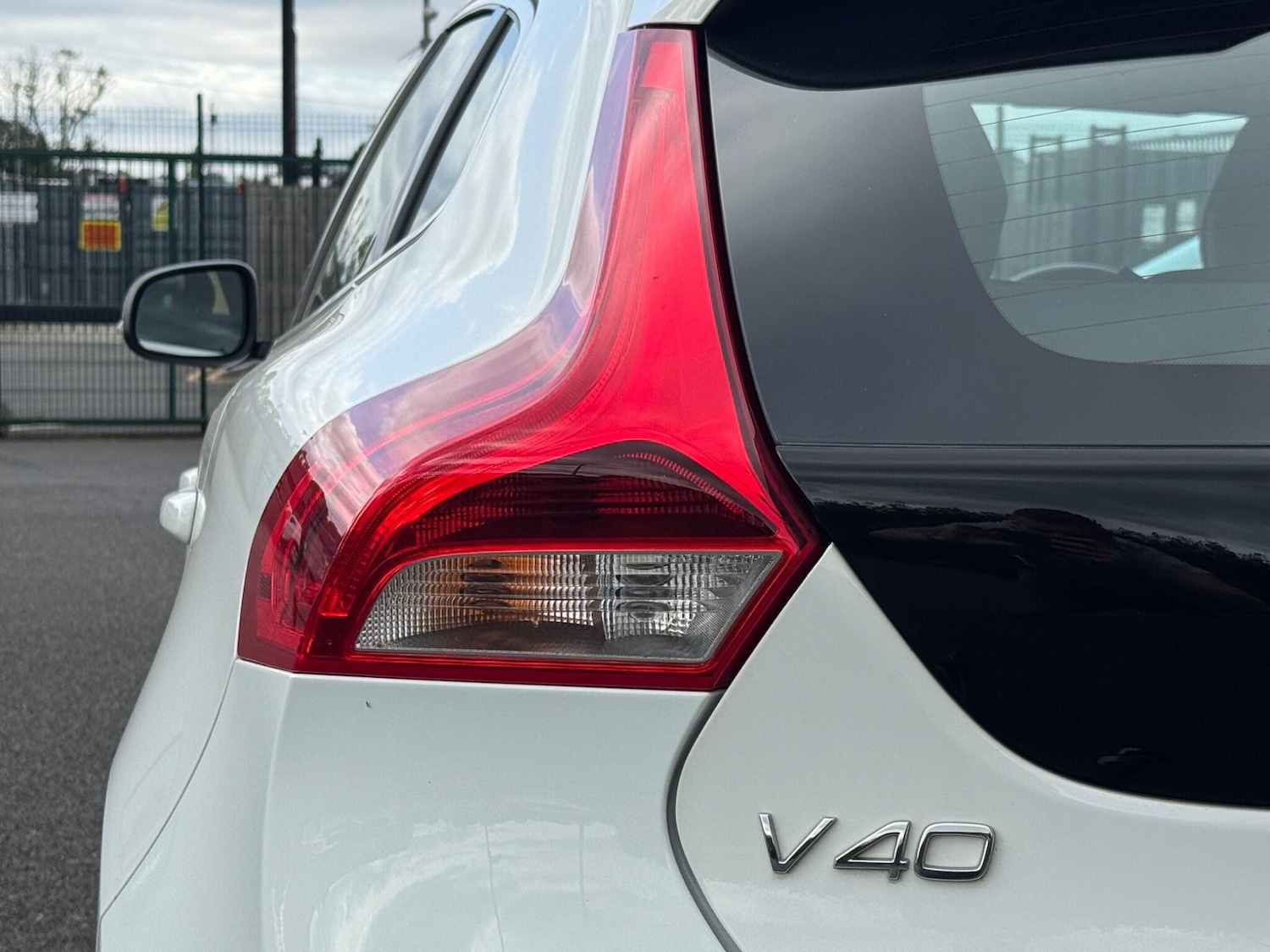 Used Volvo V40 2019 for sale - 76886117: Photo 29