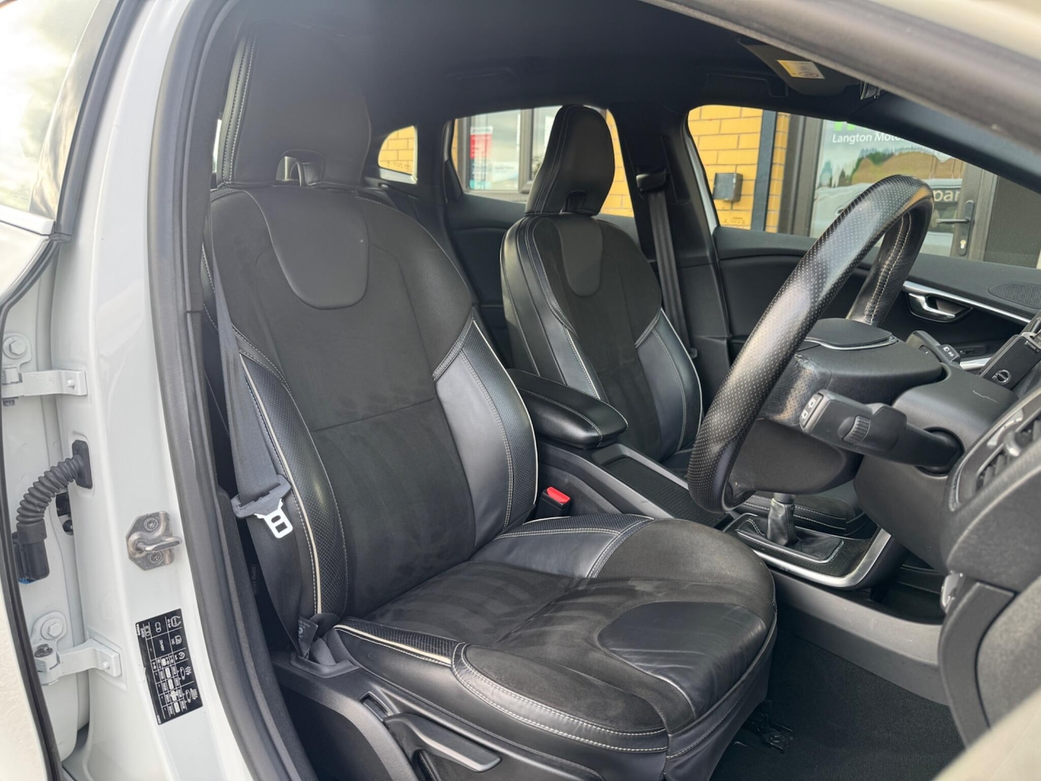 Used Volvo V40 2019 for sale - 76886117: Photo 34