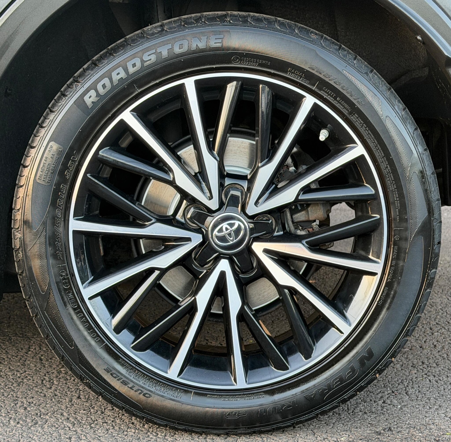 Used Toyota C-HR for sale - 76887456: Photo 23