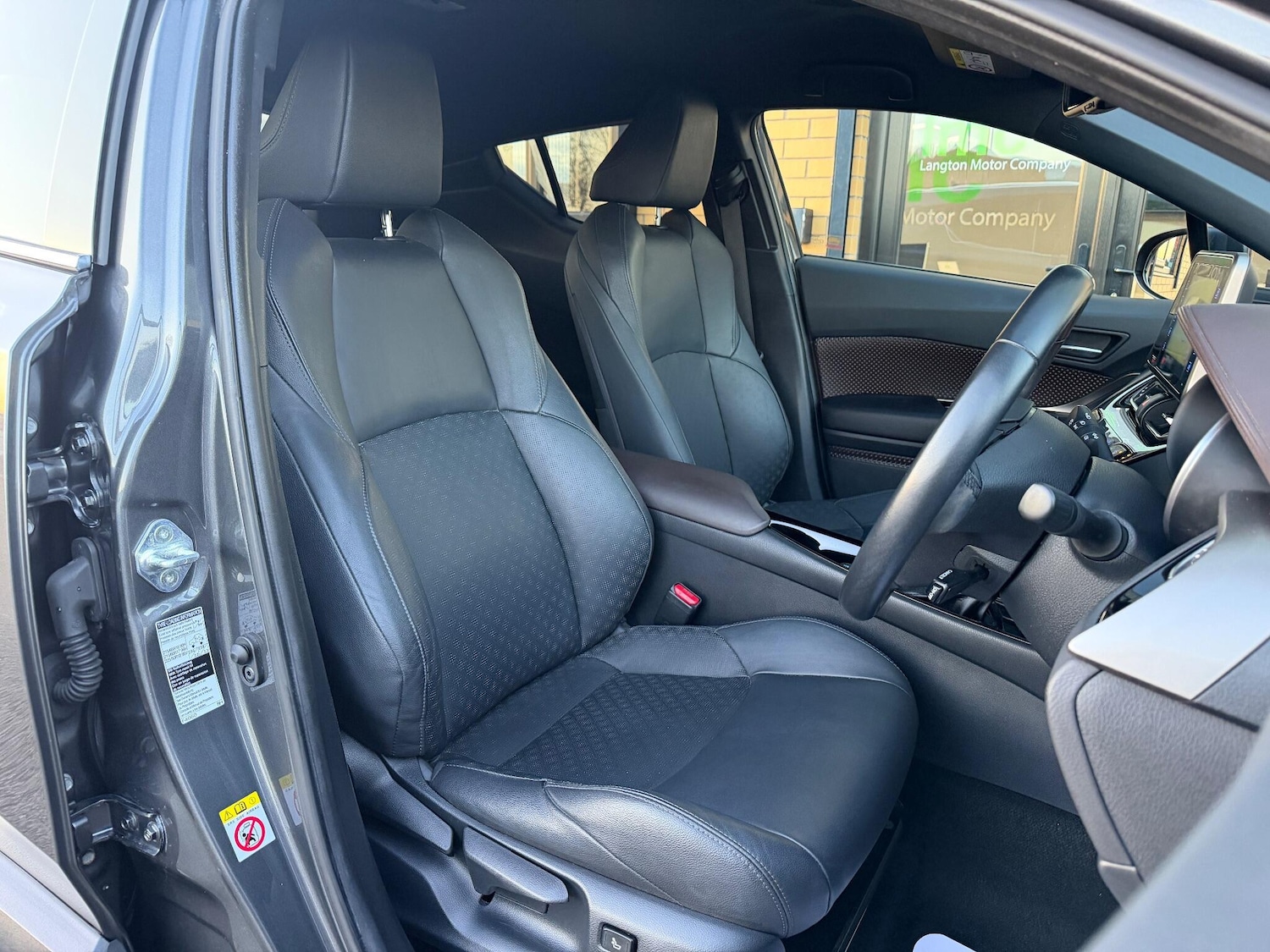 Used Toyota C-HR for sale - 76887456: Photo 36