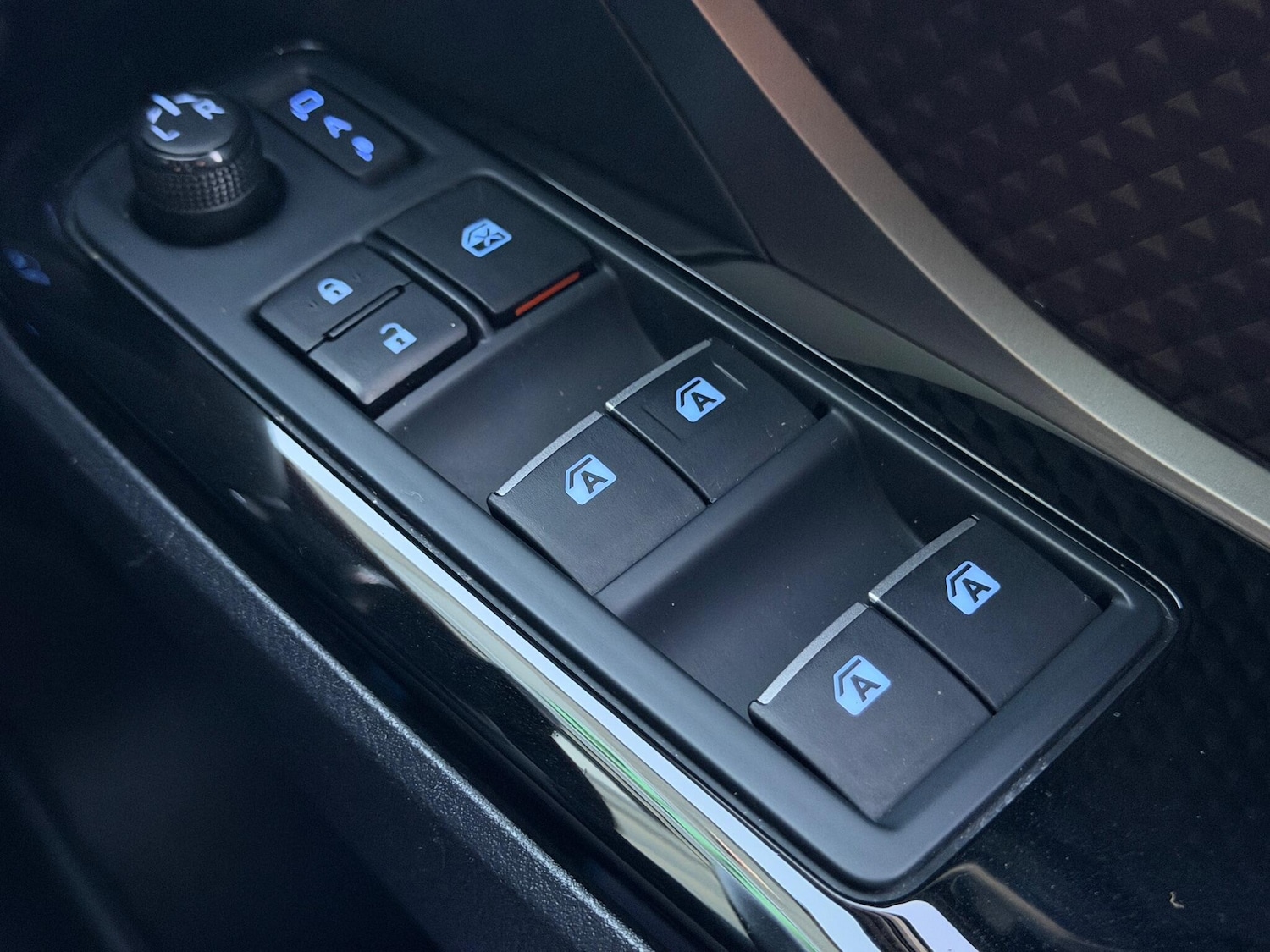 Used Toyota C-HR for sale - 76887456: Photo 58