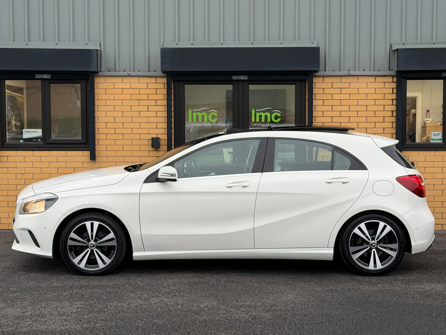 Used Mercedes-Benz A-Class 2016 for sale - 77468137: Photo 21