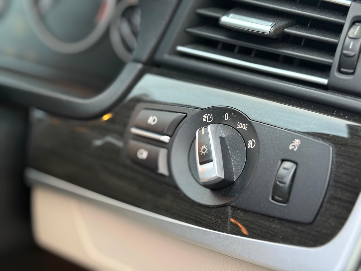 Used BMW 5 Series 2010 for sale - 76134355: Photo 14