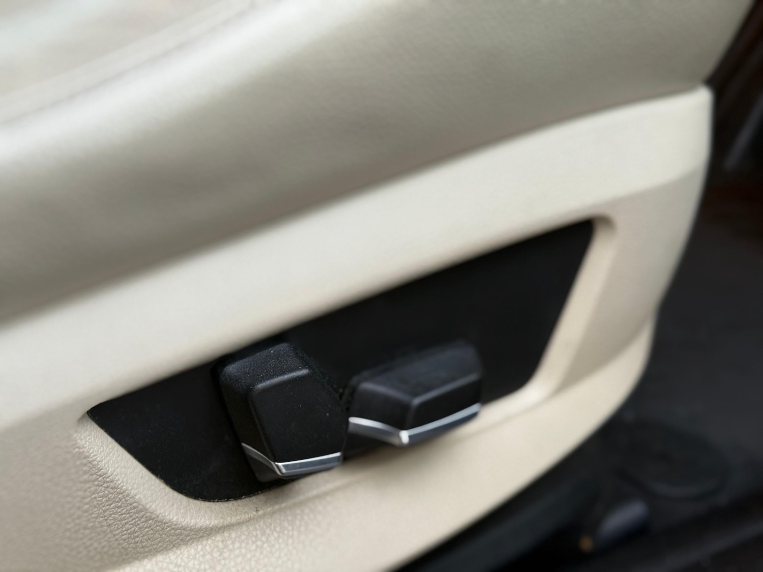 Used BMW 5 Series 2010 for sale - 76134355: Photo 15