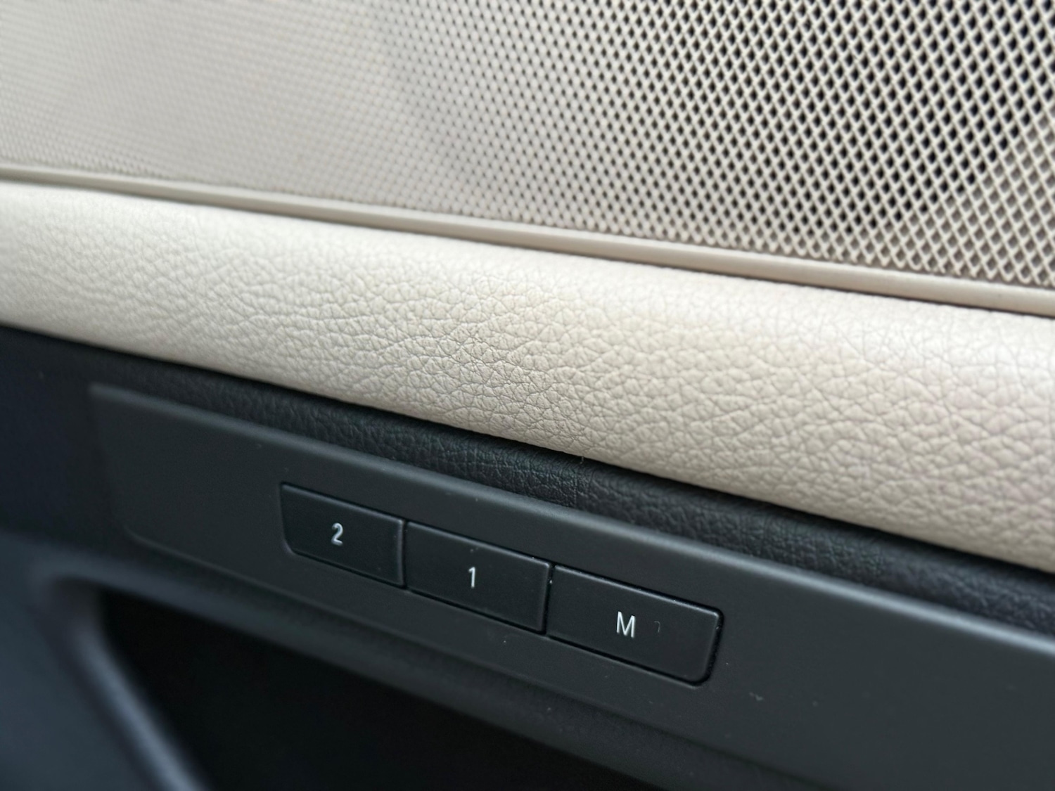 Used BMW 5 Series 2010 for sale - 76134355: Photo 17