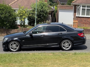 Used Mercedes-Benz C-Class 2011 for sale - 76127501: Photo