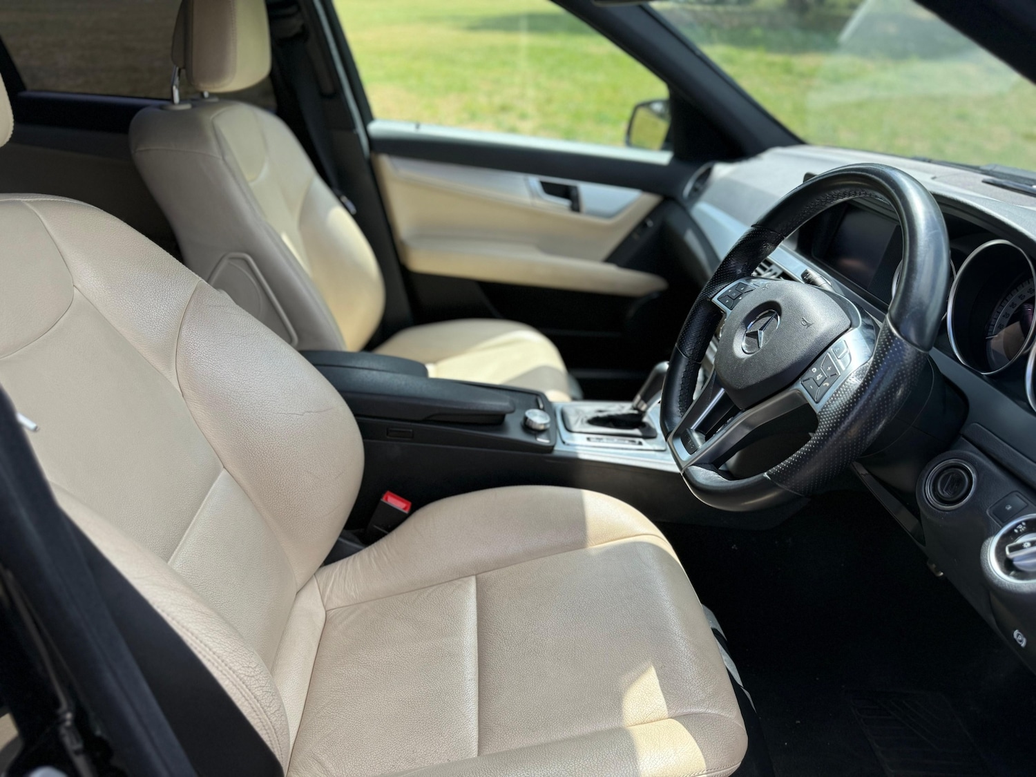 Used Mercedes-Benz C Class 2011 for sale - 76127501: Photo 9