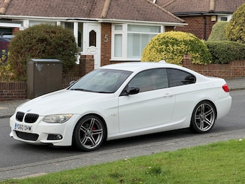 Used BMW 3 Series 2010 for sale - 76145759: Photo