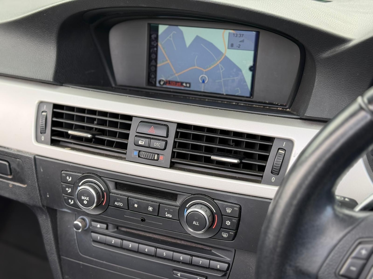 Used BMW 3 Series 2010 for sale - 76374810: Photo 22