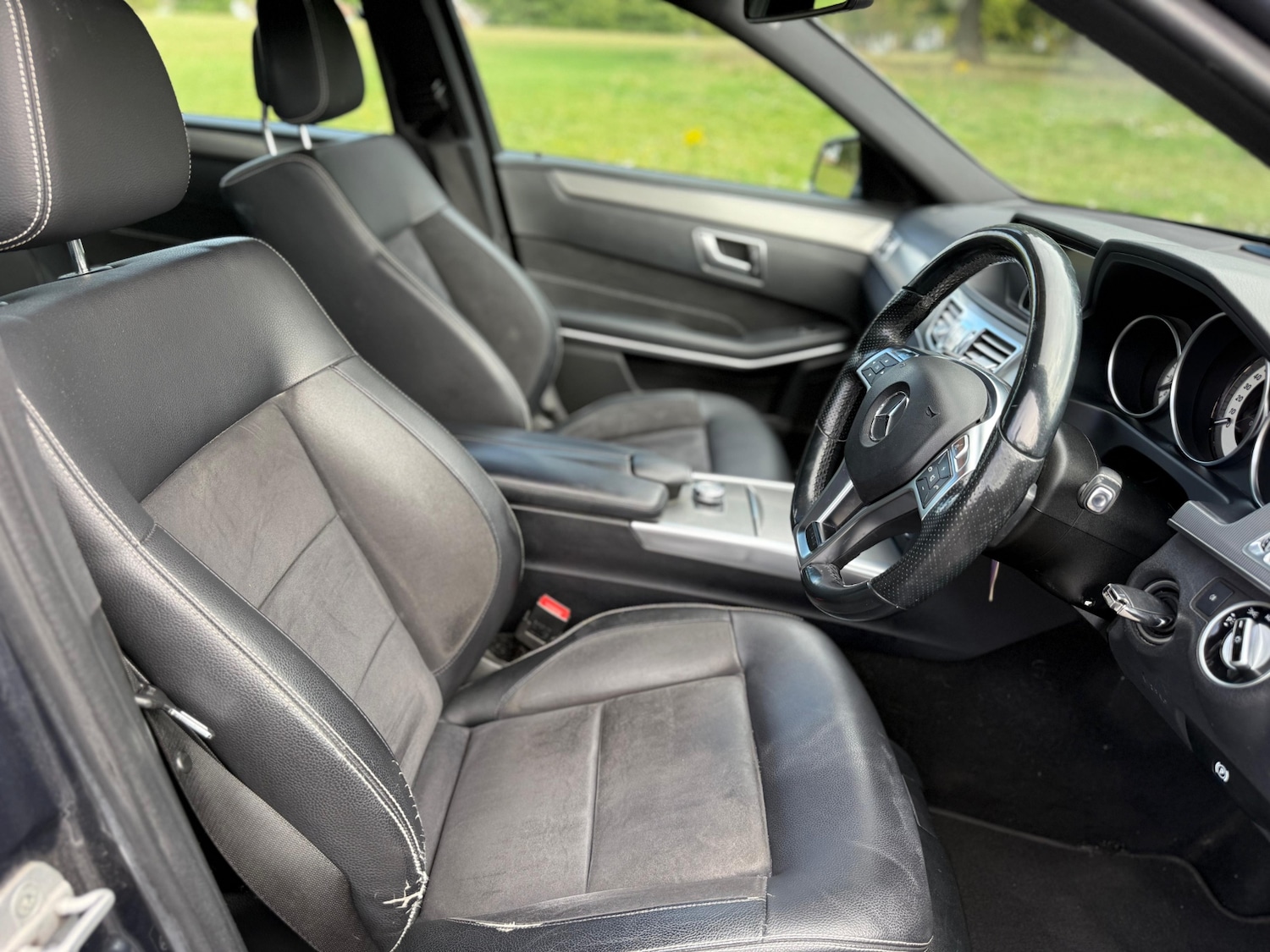 Used Mercedes-Benz E Class 2014 for sale - 76134576: Photo 11