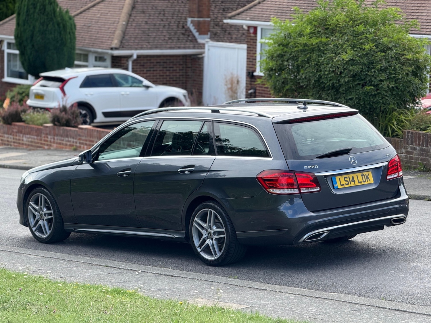 Used Mercedes-Benz E Class 2014 for sale - 76134576: Photo 5