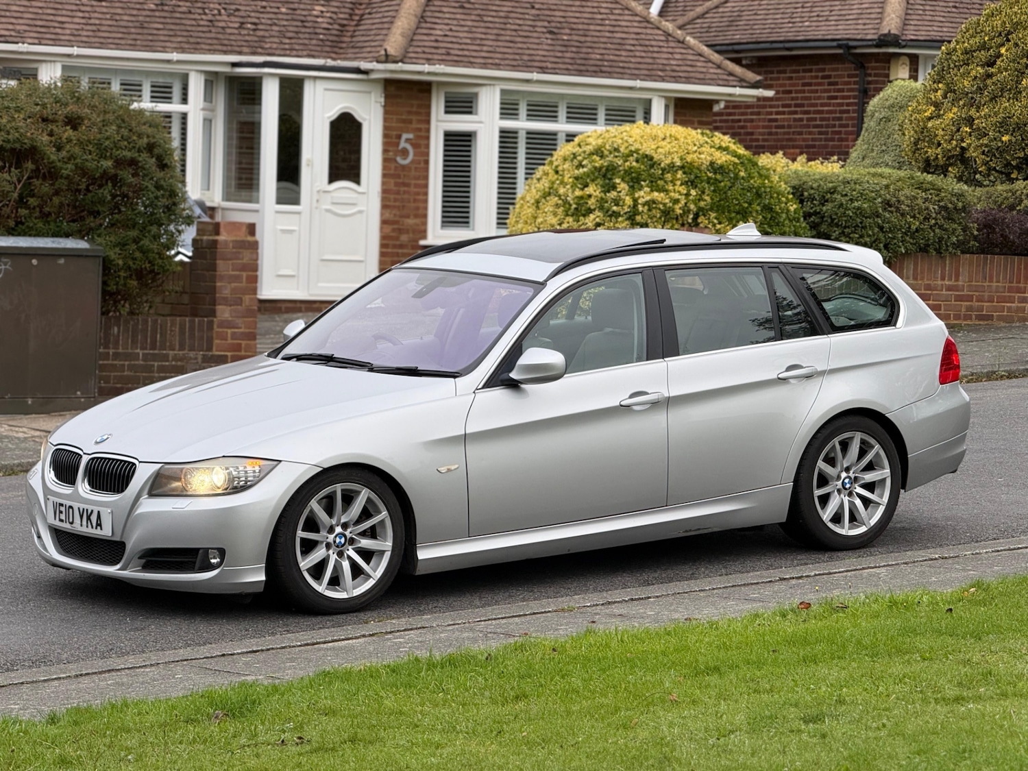Used BMW 3 Series 2010 for sale - 76192137: Photo 4