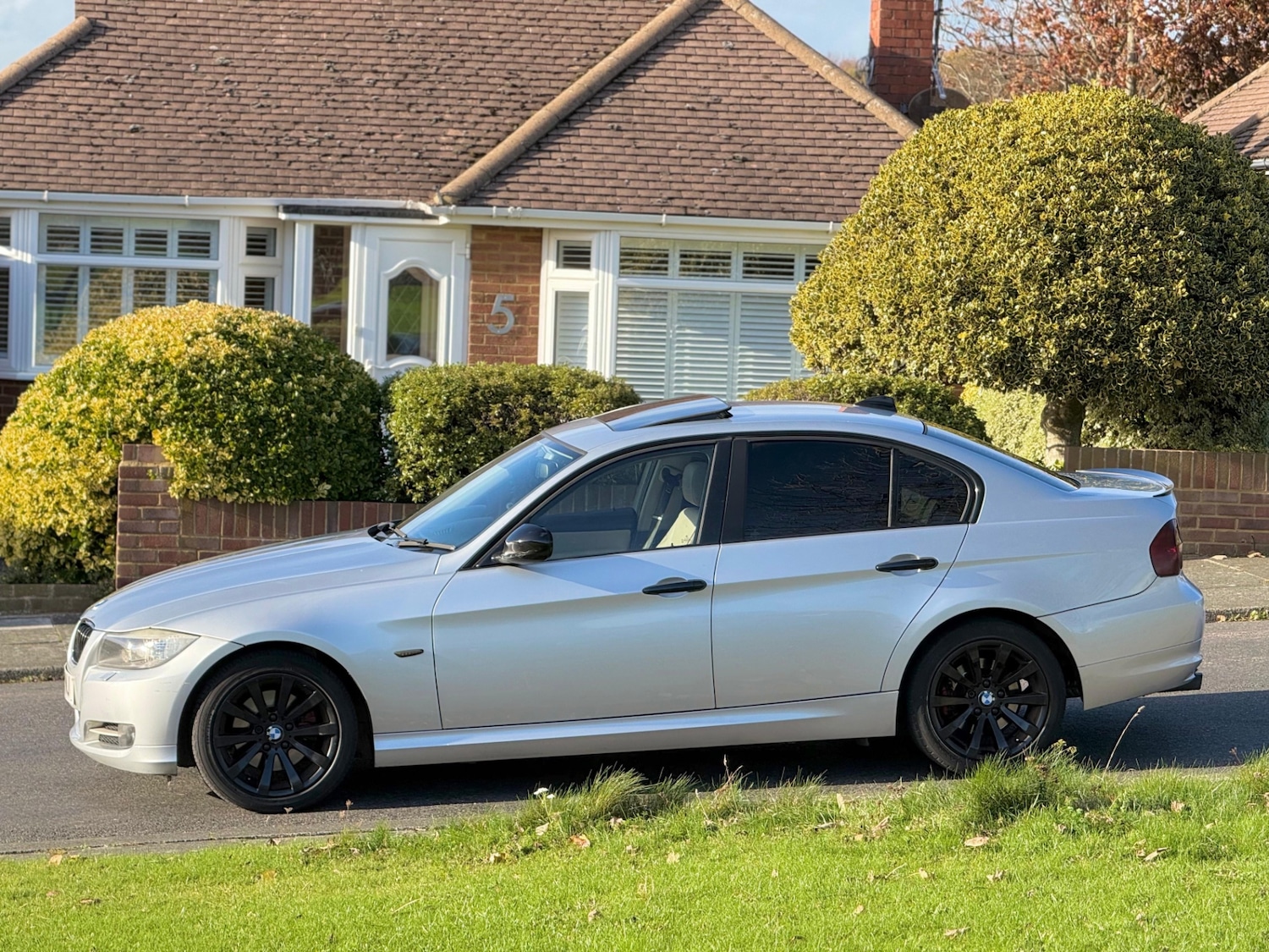 Used BMW 3 Series 2011 for sale - 76440055: Photo 4