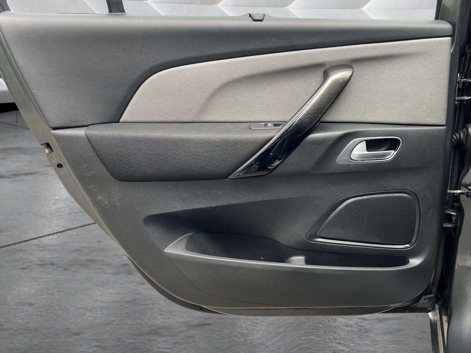 Used Citroen C4 Grand Picasso 2017 for sale - 76598493: Photo 37