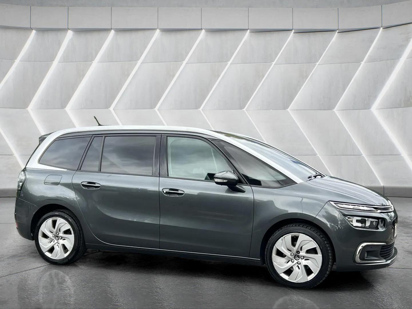 Used Citroen C4 Grand Picasso 2017 for sale - 76598493: Photo 5