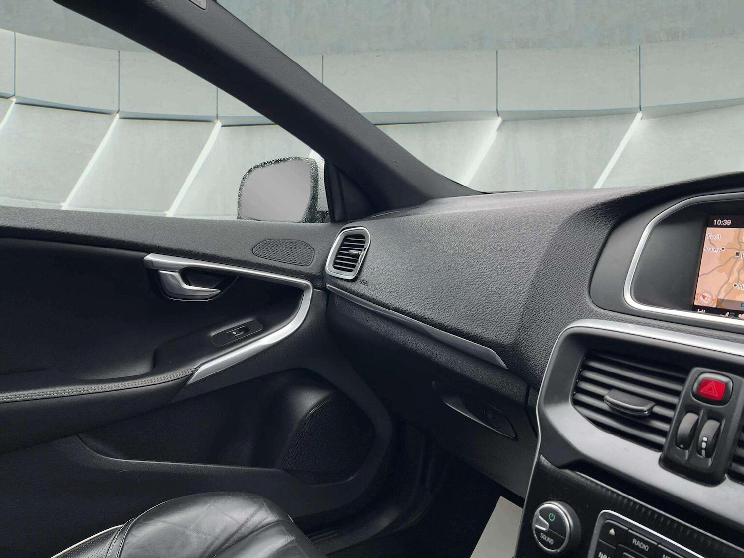 Used Volvo V40 2019 for sale - 76566621: Photo 36